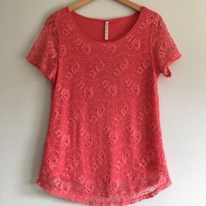 🌸New coral lace floral mesh shirt🌸